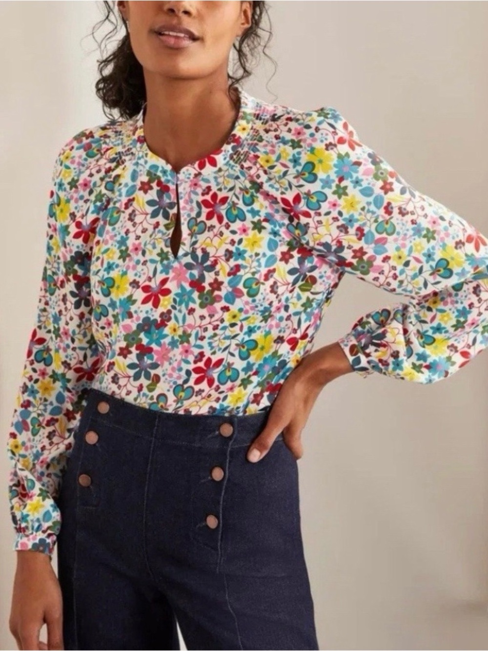 Boden Kitty White Multi Floral Keyhole Long-Sleeve Blouse. Size 10